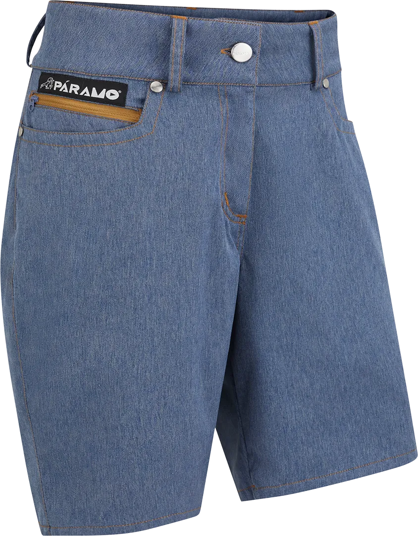 W Velez Trek Short Front Angled